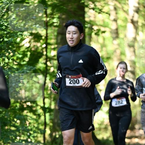06.10.2024 - Bramfelder Halbmarathon 2024 Dr. Thomas Lammeyer http://msf.ph/oto/7339095 06.10.2024 10:30:11 Laufen 200, 282 meine-sportfotos.de