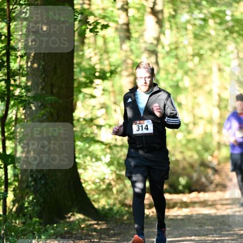 06.10.2024 - Bramfelder Halbmarathon 2024 Dr. Thomas Lammeyer http://msf.ph/oto/7339175 06.10.2024 10:30:49 Laufen 25, 314 meine-sportfotos.de