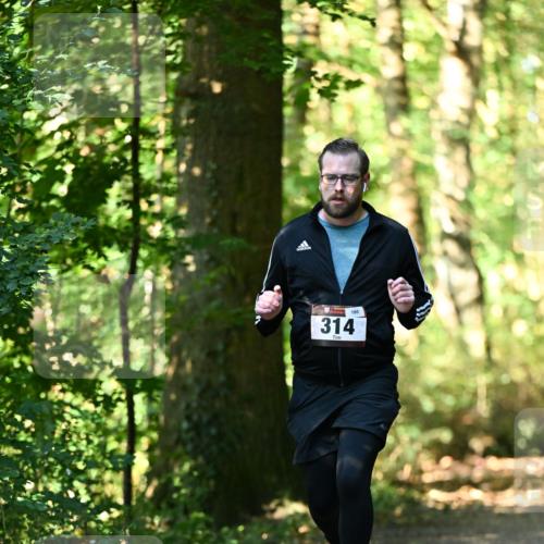 06.10.2024 - Bramfelder Halbmarathon 2024 Dr. Thomas Lammeyer http://msf.ph/oto/7339184 06.10.2024 10:30:50 Laufen 180, 314 meine-sportfotos.de