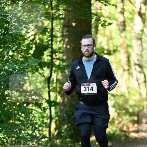 06.10.2024 - Bramfelder Halbmarathon 2024 Dr. Thomas Lammeyer http://msf.ph/oto/7339187 06.10.2024 10:30:50 Laufen 314, 180 meine-sportfotos.de