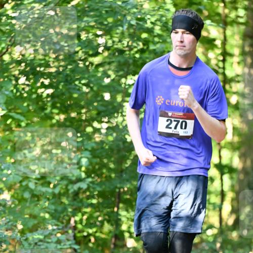 06.10.2024 - Bramfelder Halbmarathon 2024 Dr. Thomas Lammeyer http://msf.ph/oto/7339208 06.10.2024 10:30:57 Laufen 270, 153 meine-sportfotos.de
