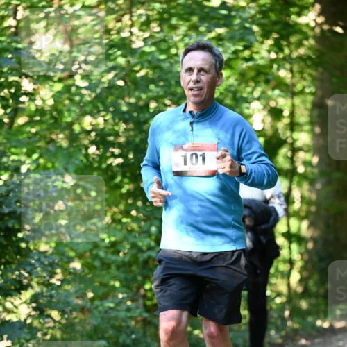 06.10.2024 - Bramfelder Halbmarathon 2024 Dr. Thomas Lammeyer http://msf.ph/oto/7339284 06.10.2024 10:31:35 Laufen 101 meine-sportfotos.de