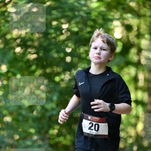 06.10.2024 - Bramfelder Halbmarathon 2024 Dr. Thomas Lammeyer http://msf.ph/oto/7339309 06.10.2024 10:31:51 Laufen 2, 20 meine-sportfotos.de