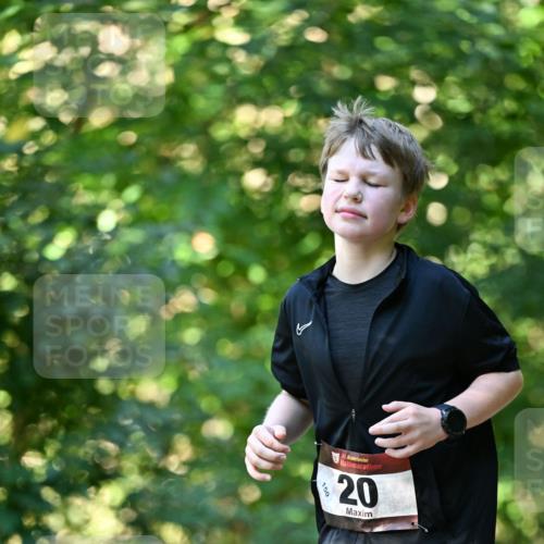 06.10.2024 - Bramfelder Halbmarathon 2024 Dr. Thomas Lammeyer http://msf.ph/oto/7339311 06.10.2024 10:31:51 Laufen 33, 20, 20 meine-sportfotos.de