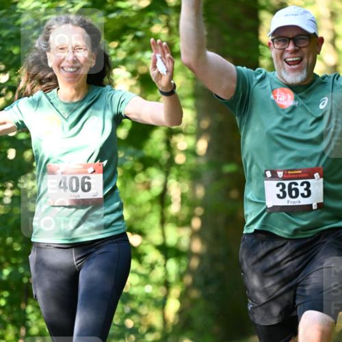 06.10.2024 - Bramfelder Halbmarathon 2024 Dr. Thomas Lammeyer http://msf.ph/oto/7339447 06.10.2024 10:33:00 Laufen 406, 363 meine-sportfotos.de