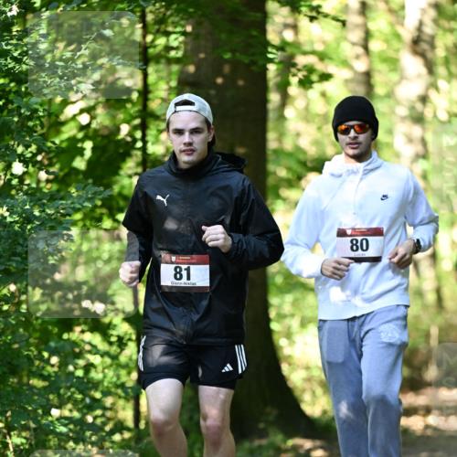 06.10.2024 - Bramfelder Halbmarathon 2024 Dr. Thomas Lammeyer http://msf.ph/oto/7339493 06.10.2024 10:33:44 Laufen 81, 80 meine-sportfotos.de