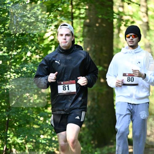 06.10.2024 - Bramfelder Halbmarathon 2024 Dr. Thomas Lammeyer http://msf.ph/oto/7339496 06.10.2024 10:33:45 Laufen 80, 81 meine-sportfotos.de
