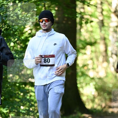 06.10.2024 - Bramfelder Halbmarathon 2024 Dr. Thomas Lammeyer http://msf.ph/oto/7339502 06.10.2024 10:33:46 Laufen 33, 80 meine-sportfotos.de