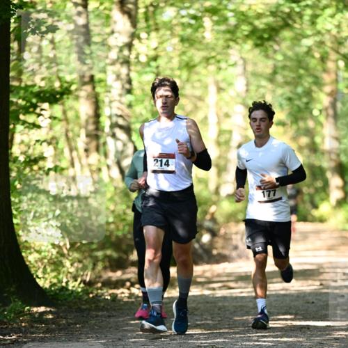 06.10.2024 - Bramfelder Halbmarathon 2024 Dr. Thomas Lammeyer http://msf.ph/oto/7339522 06.10.2024 10:34:24 Laufen 214 meine-sportfotos.de
