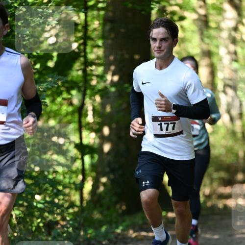 06.10.2024 - Bramfelder Halbmarathon 2024 Dr. Thomas Lammeyer http://msf.ph/oto/7339538 06.10.2024 10:34:27 Laufen 177 meine-sportfotos.de