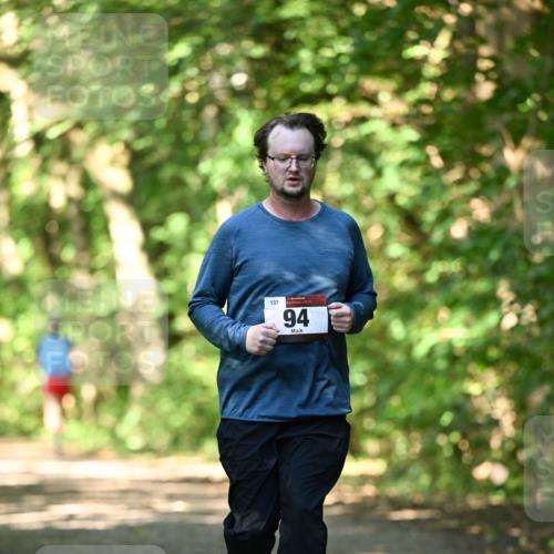 06.10.2024 - Bramfelder Halbmarathon 2024 Dr. Thomas Lammeyer http://msf.ph/oto/7339597 06.10.2024 10:35:34 Laufen 137, 94 meine-sportfotos.de