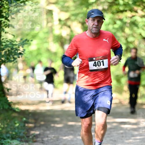 06.10.2024 - Bramfelder Halbmarathon 2024 Dr. Thomas Lammeyer http://msf.ph/oto/7339697 06.10.2024 10:36:39 Laufen 33, 401 meine-sportfotos.de