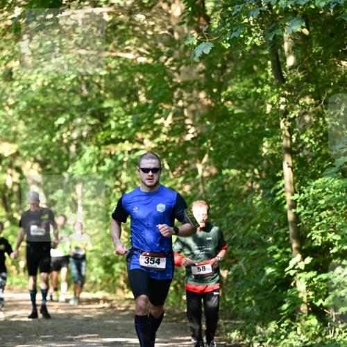 06.10.2024 - Bramfelder Halbmarathon 2024 Dr. Thomas Lammeyer http://msf.ph/oto/7339700 06.10.2024 10:36:41 Laufen 354, 58 meine-sportfotos.de
