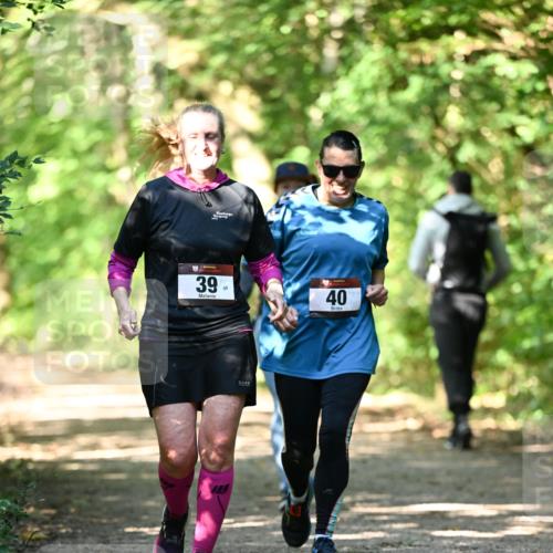 06.10.2024 - Bramfelder Halbmarathon 2024 Dr. Thomas Lammeyer http://msf.ph/oto/7339784 06.10.2024 10:37:28 Laufen 39, 59, 40 meine-sportfotos.de