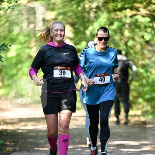 06.10.2024 - Bramfelder Halbmarathon 2024 Dr. Thomas Lammeyer http://msf.ph/oto/7339789 06.10.2024 10:37:29 Laufen 39, 59, 40 meine-sportfotos.de