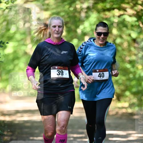 06.10.2024 - Bramfelder Halbmarathon 2024 Dr. Thomas Lammeyer http://msf.ph/oto/7339795 06.10.2024 10:37:29 Laufen 39, 59, 40 meine-sportfotos.de