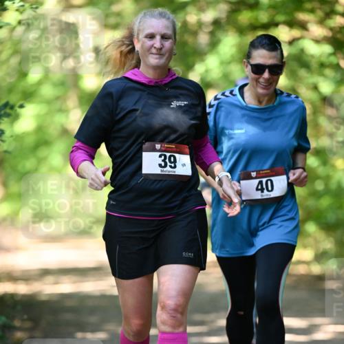 06.10.2024 - Bramfelder Halbmarathon 2024 Dr. Thomas Lammeyer http://msf.ph/oto/7339800 06.10.2024 10:37:30 Laufen 2017, 33, 39, 59, 40 meine-sportfotos.de