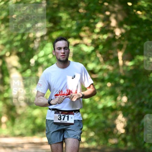 06.10.2024 - Bramfelder Halbmarathon 2024 Dr. Thomas Lammeyer http://msf.ph/oto/7339835 06.10.2024 10:38:56 Laufen 371 meine-sportfotos.de