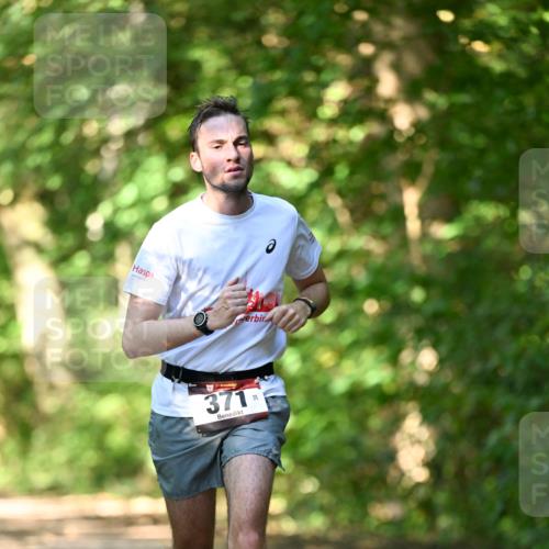 06.10.2024 - Bramfelder Halbmarathon 2024 Dr. Thomas Lammeyer http://msf.ph/oto/7339836 06.10.2024 10:38:57 Laufen 371 meine-sportfotos.de