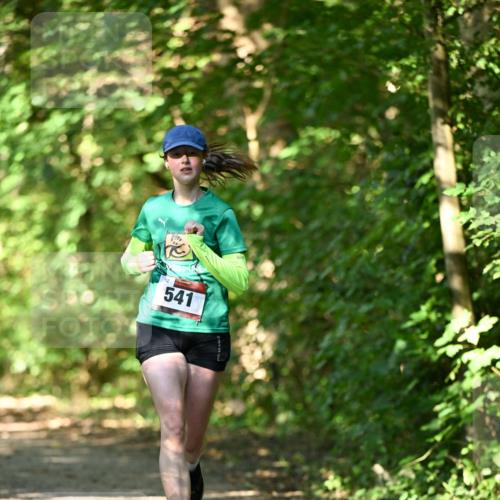 06.10.2024 - Bramfelder Halbmarathon 2024 Dr. Thomas Lammeyer http://msf.ph/oto/7339862 06.10.2024 10:39:13 Laufen 92, 541 meine-sportfotos.de