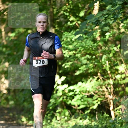 06.10.2024 - Bramfelder Halbmarathon 2024 Dr. Thomas Lammeyer http://msf.ph/oto/7339888 06.10.2024 10:39:41 Laufen 47, 570 meine-sportfotos.de