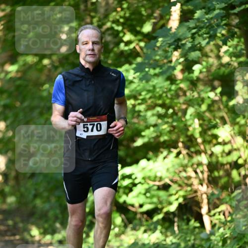 06.10.2024 - Bramfelder Halbmarathon 2024 Dr. Thomas Lammeyer http://msf.ph/oto/7339890 06.10.2024 10:39:41 Laufen 47, 570 meine-sportfotos.de