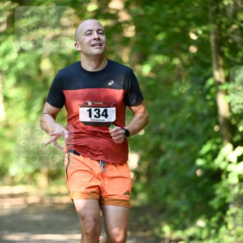 06.10.2024 - Bramfelder Halbmarathon 2024 Dr. Thomas Lammeyer http://msf.ph/oto/7339914 06.10.2024 10:40:11 Laufen 134 meine-sportfotos.de