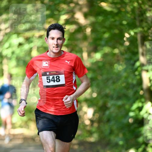 06.10.2024 - Bramfelder Halbmarathon 2024 Dr. Thomas Lammeyer http://msf.ph/oto/7339940 06.10.2024 10:40:21 Laufen 548 meine-sportfotos.de