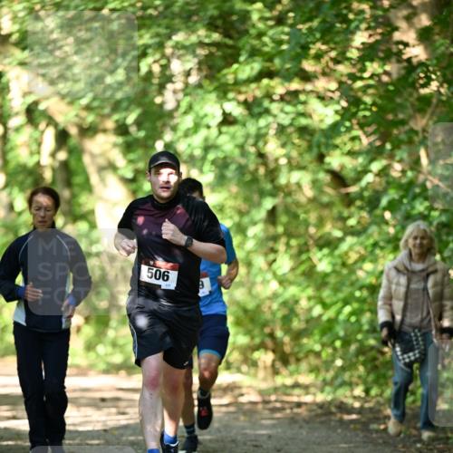 06.10.2024 - Bramfelder Halbmarathon 2024 Dr. Thomas Lammeyer http://msf.ph/oto/7339971 06.10.2024 10:40:53 Laufen 506, 111 meine-sportfotos.de