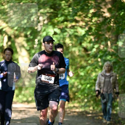 06.10.2024 - Bramfelder Halbmarathon 2024 Dr. Thomas Lammeyer http://msf.ph/oto/7339978 06.10.2024 10:40:54 Laufen 506, 99 meine-sportfotos.de