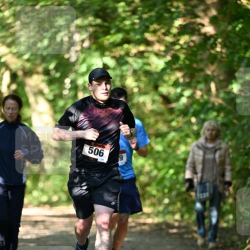 06.10.2024 - Bramfelder Halbmarathon 2024 Dr. Thomas Lammeyer http://msf.ph/oto/7339979 06.10.2024 10:40:54 Laufen 506, 111, 9 meine-sportfotos.de