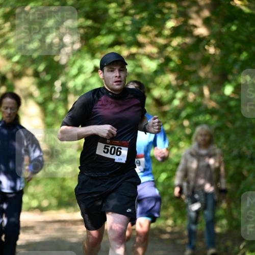 06.10.2024 - Bramfelder Halbmarathon 2024 Dr. Thomas Lammeyer http://msf.ph/oto/7339984 06.10.2024 10:40:55 Laufen 506, 111 meine-sportfotos.de