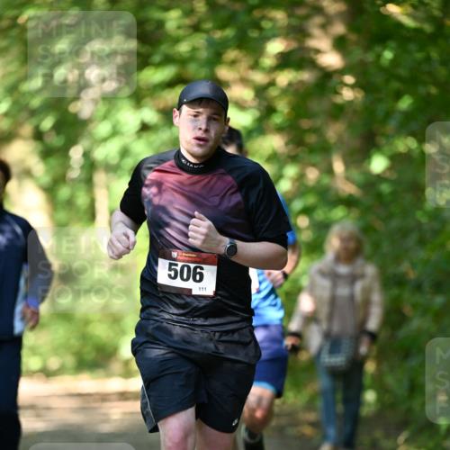 06.10.2024 - Bramfelder Halbmarathon 2024 Dr. Thomas Lammeyer http://msf.ph/oto/7339987 06.10.2024 10:40:55 Laufen 506, 111 meine-sportfotos.de