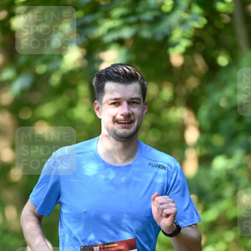 06.10.2024 - Bramfelder Halbmarathon 2024 Dr. Thomas Lammeyer http://msf.ph/oto/7339991 06.10.2024 10:40:58 Laufen 33, 499, 90 meine-sportfotos.de