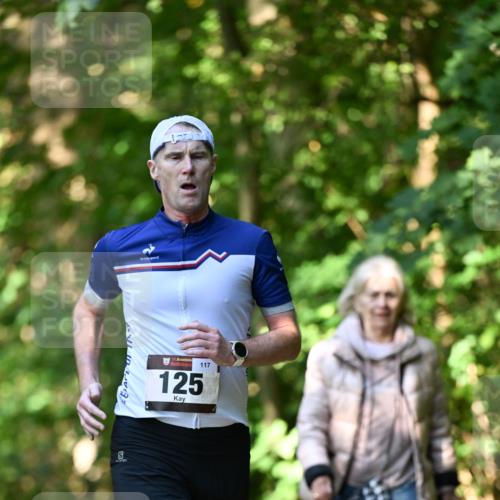 06.10.2024 - Bramfelder Halbmarathon 2024 Dr. Thomas Lammeyer http://msf.ph/oto/7339999 06.10.2024 10:41:04 Laufen 3, 125, 117 meine-sportfotos.de