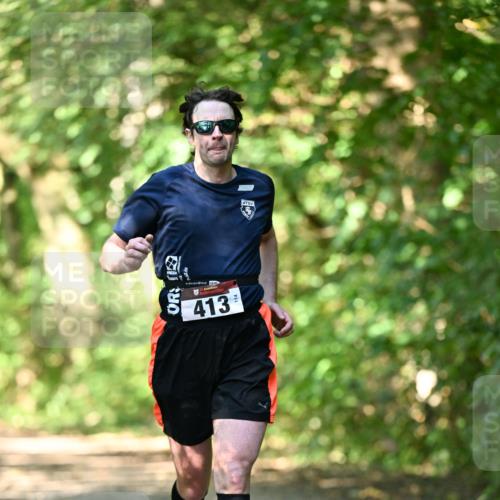06.10.2024 - Bramfelder Halbmarathon 2024 Dr. Thomas Lammeyer http://msf.ph/oto/7340022 06.10.2024 10:41:08 Laufen 413 meine-sportfotos.de