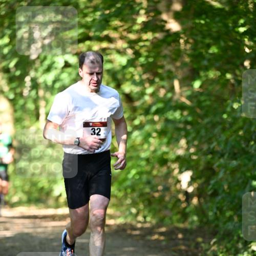 06.10.2024 - Bramfelder Halbmarathon 2024 Dr. Thomas Lammeyer http://msf.ph/oto/7340067 06.10.2024 10:41:35 Laufen 32, 73 meine-sportfotos.de
