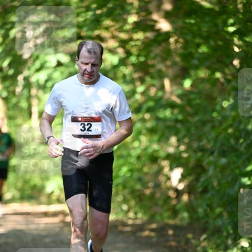 06.10.2024 - Bramfelder Halbmarathon 2024 Dr. Thomas Lammeyer http://msf.ph/oto/7340070 06.10.2024 10:41:36 Laufen 32, 73 meine-sportfotos.de
