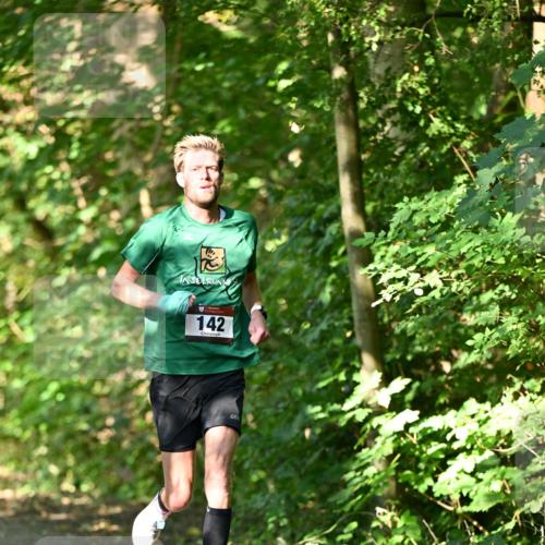 06.10.2024 - Bramfelder Halbmarathon 2024 Dr. Thomas Lammeyer http://msf.ph/oto/7340090 06.10.2024 10:41:41 Laufen 142 meine-sportfotos.de