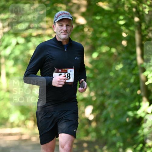 06.10.2024 - Bramfelder Halbmarathon 2024 Dr. Thomas Lammeyer http://msf.ph/oto/7340120 06.10.2024 10:41:46 Laufen 18, 32 meine-sportfotos.de