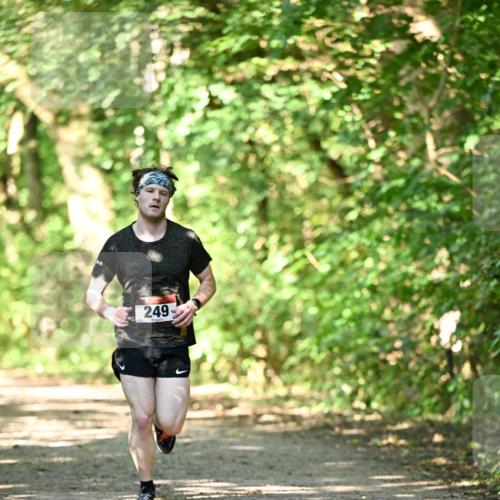 06.10.2024 - Bramfelder Halbmarathon 2024 Dr. Thomas Lammeyer http://msf.ph/oto/7340127 06.10.2024 10:41:52 Laufen 249 meine-sportfotos.de