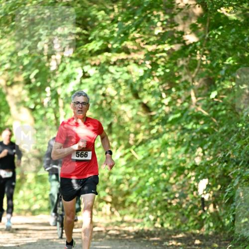 06.10.2024 - Bramfelder Halbmarathon 2024 Dr. Thomas Lammeyer http://msf.ph/oto/7340178 06.10.2024 10:42:04 Laufen 566 meine-sportfotos.de