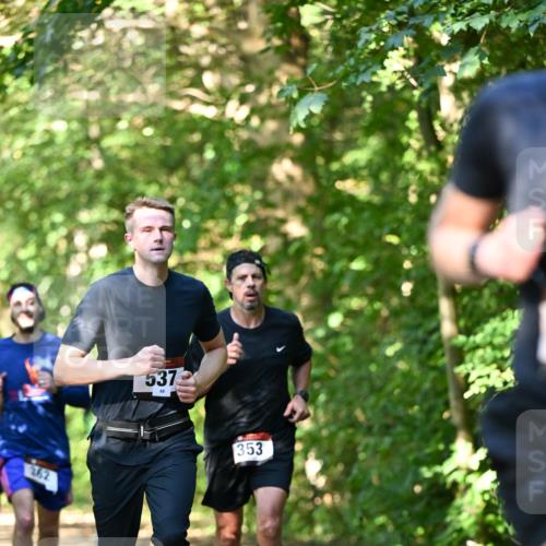 06.10.2024 - Bramfelder Halbmarathon 2024 Dr. Thomas Lammeyer http://msf.ph/oto/7340246 06.10.2024 10:42:20 Laufen 262, 537, 353 meine-sportfotos.de