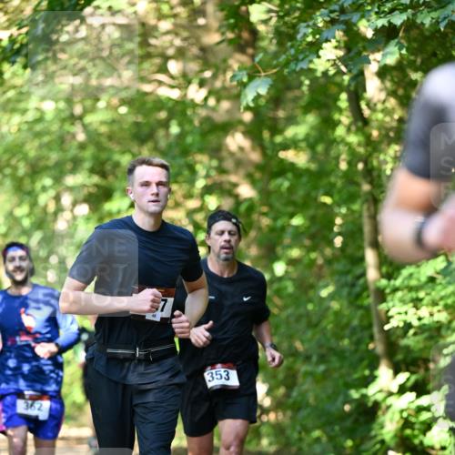 06.10.2024 - Bramfelder Halbmarathon 2024 Dr. Thomas Lammeyer http://msf.ph/oto/7340247 06.10.2024 10:42:20 Laufen 362, 353 meine-sportfotos.de