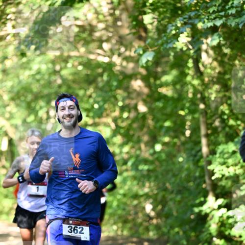 06.10.2024 - Bramfelder Halbmarathon 2024 Dr. Thomas Lammeyer http://msf.ph/oto/7340257 06.10.2024 10:42:22 Laufen 362, 74 meine-sportfotos.de