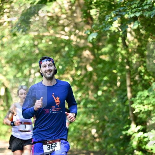 06.10.2024 - Bramfelder Halbmarathon 2024 Dr. Thomas Lammeyer http://msf.ph/oto/7340258 06.10.2024 10:42:22 Laufen 362 meine-sportfotos.de
