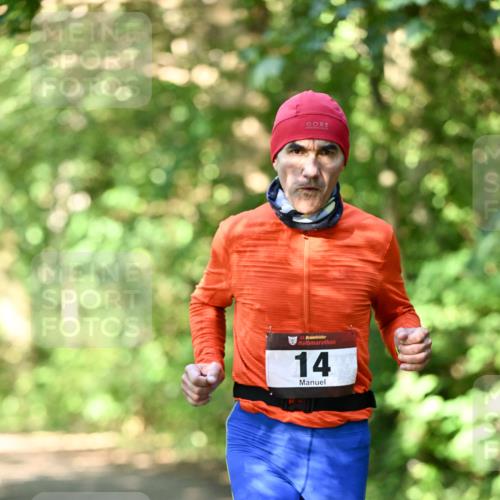 06.10.2024 - Bramfelder Halbmarathon 2024 Dr. Thomas Lammeyer http://msf.ph/oto/7340279 06.10.2024 10:42:27 Laufen 33, 14 meine-sportfotos.de