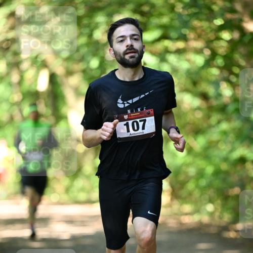 06.10.2024 - Bramfelder Halbmarathon 2024 Dr. Thomas Lammeyer http://msf.ph/oto/7340294 06.10.2024 10:42:37 Laufen 107 meine-sportfotos.de