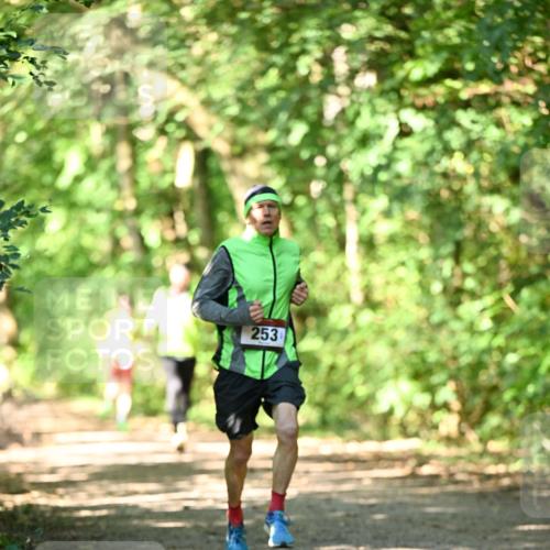 06.10.2024 - Bramfelder Halbmarathon 2024 Dr. Thomas Lammeyer http://msf.ph/oto/7340297 06.10.2024 10:42:38 Laufen 253 meine-sportfotos.de