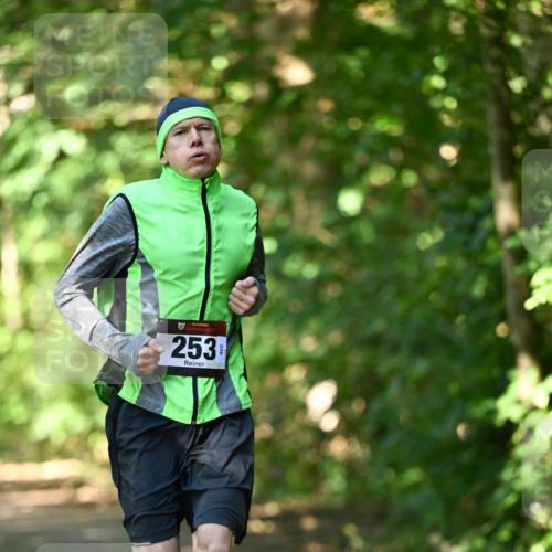 06.10.2024 - Bramfelder Halbmarathon 2024 Dr. Thomas Lammeyer http://msf.ph/oto/7340312 06.10.2024 10:42:40 Laufen 253 meine-sportfotos.de